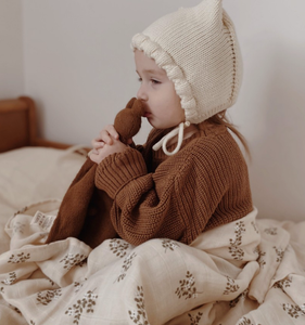 Muslin swaddle blanket | Holly flowers